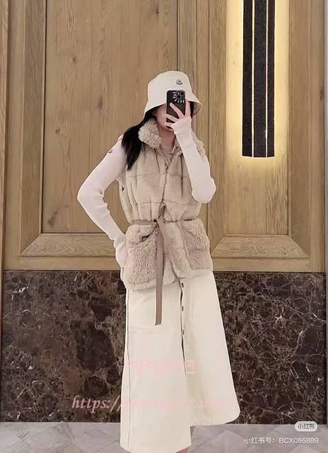 몽클레어 퍼 베스트 (2color)