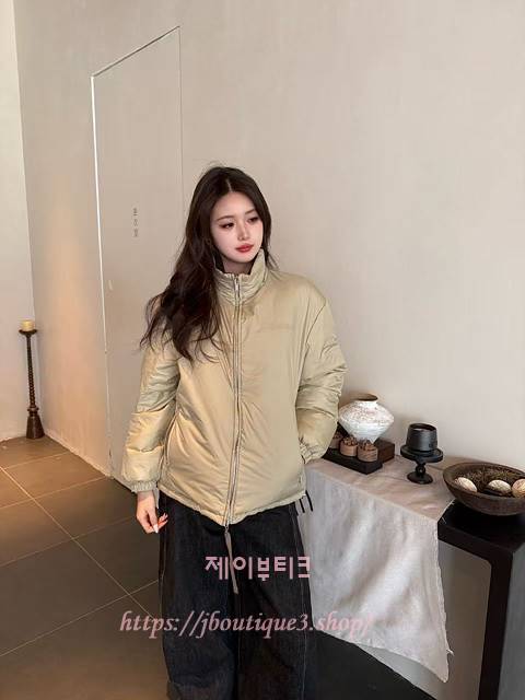 미우미우 리버서블 패딩 점퍼