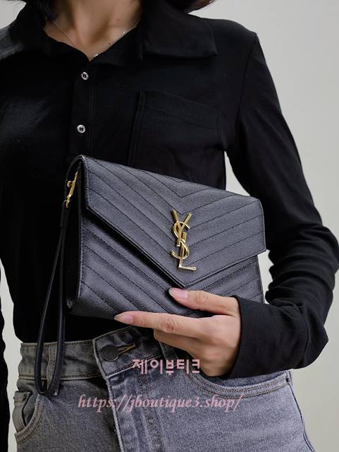 생로랑 CASSANDRE SAINT LAURENT MATELASSÉ 클러치
