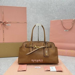 미우미우 아방뛰르 백 라지