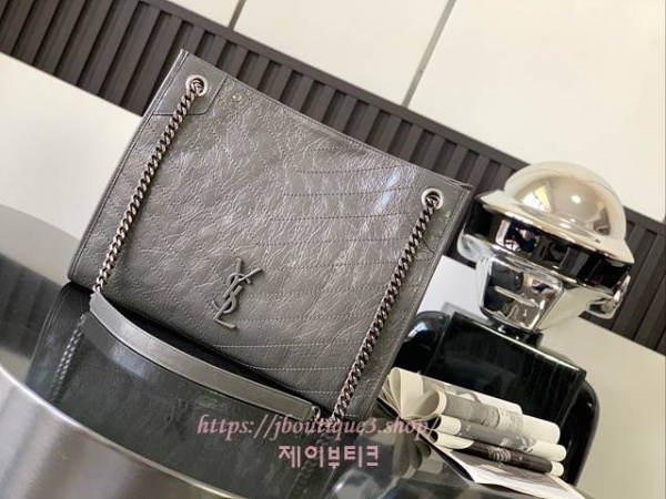 생로랑 니키 쇼퍼백