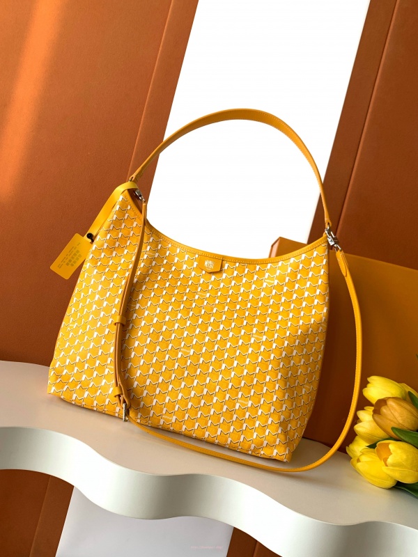 고야드 MOYNAT 호보백