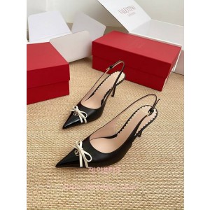 발렌티노 슬랭백