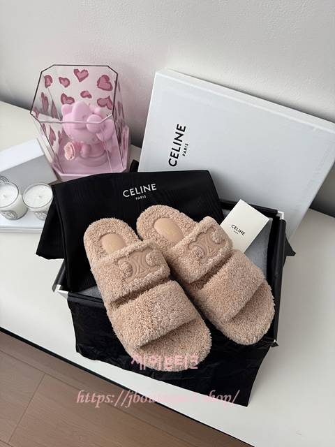 셀린느 시어링 샌들