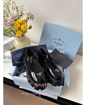 프라다 메리제인