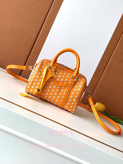 모이나 48H Mini M 보스턴 백