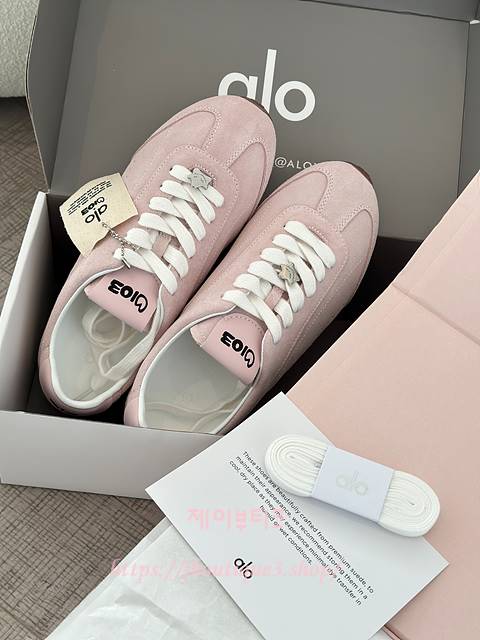 알로 요가 x 지수 선셋 스니커즈