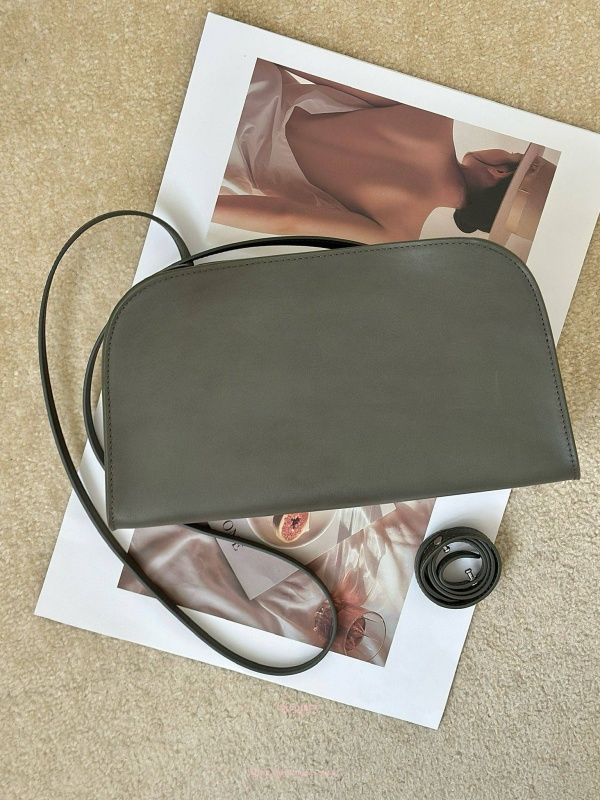 더로우 Peggy 페기 가죽 클러치