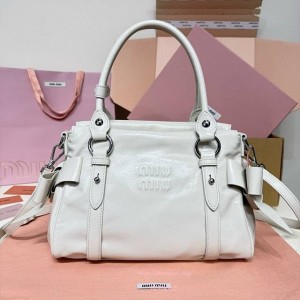 미우미우 가죽 탑 핸들 백