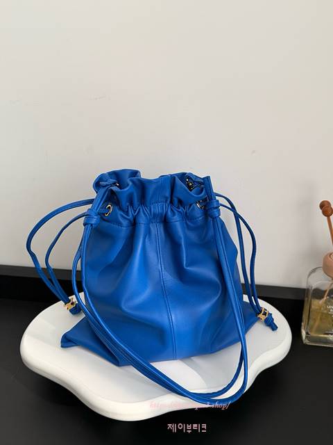 셀린느 스몰 크리스탈 파우치