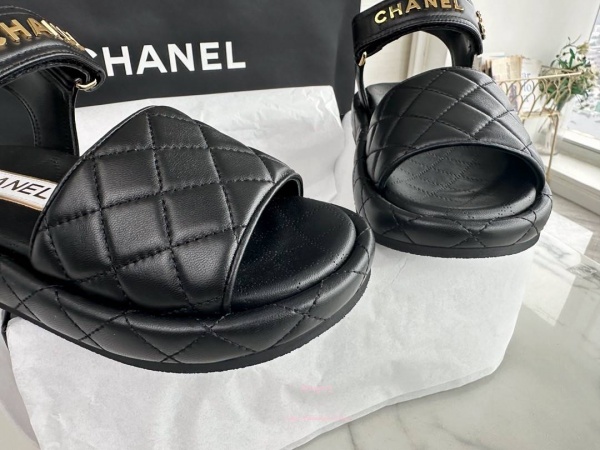 샤넬 벨크로 샌들 (2color)